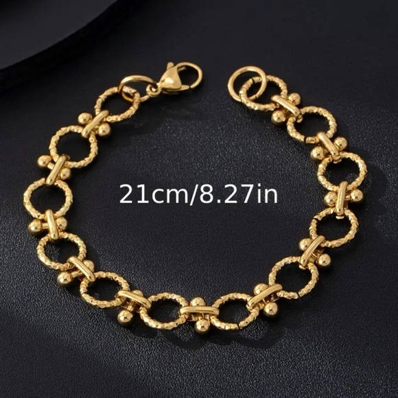 Elegant Gold Double-Layered Chain with Lobster Claw Clasp - Picture 4 of 8